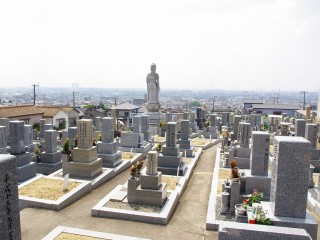 上六万寺桜井共同墓地（東大阪市）