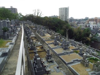 河内長野原地区墓地