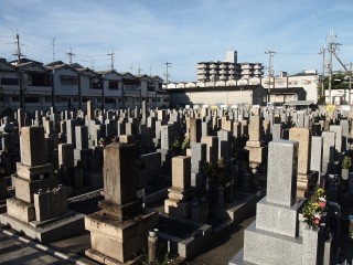 長吉六反・木の本共同墓地（大阪市平野区）