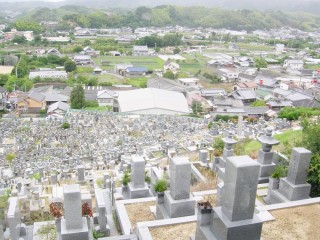 横山町墓地（和泉市）