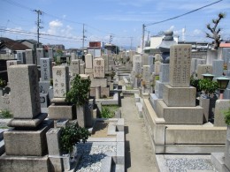 三屋墓地（豊中市）