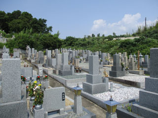 久保出・願成墓地 (和泉市池田下町)